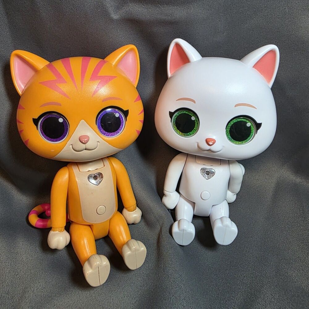Disney Junior SuperKitties Ginny & Bitsy Interactive Electronic Talking Light Up